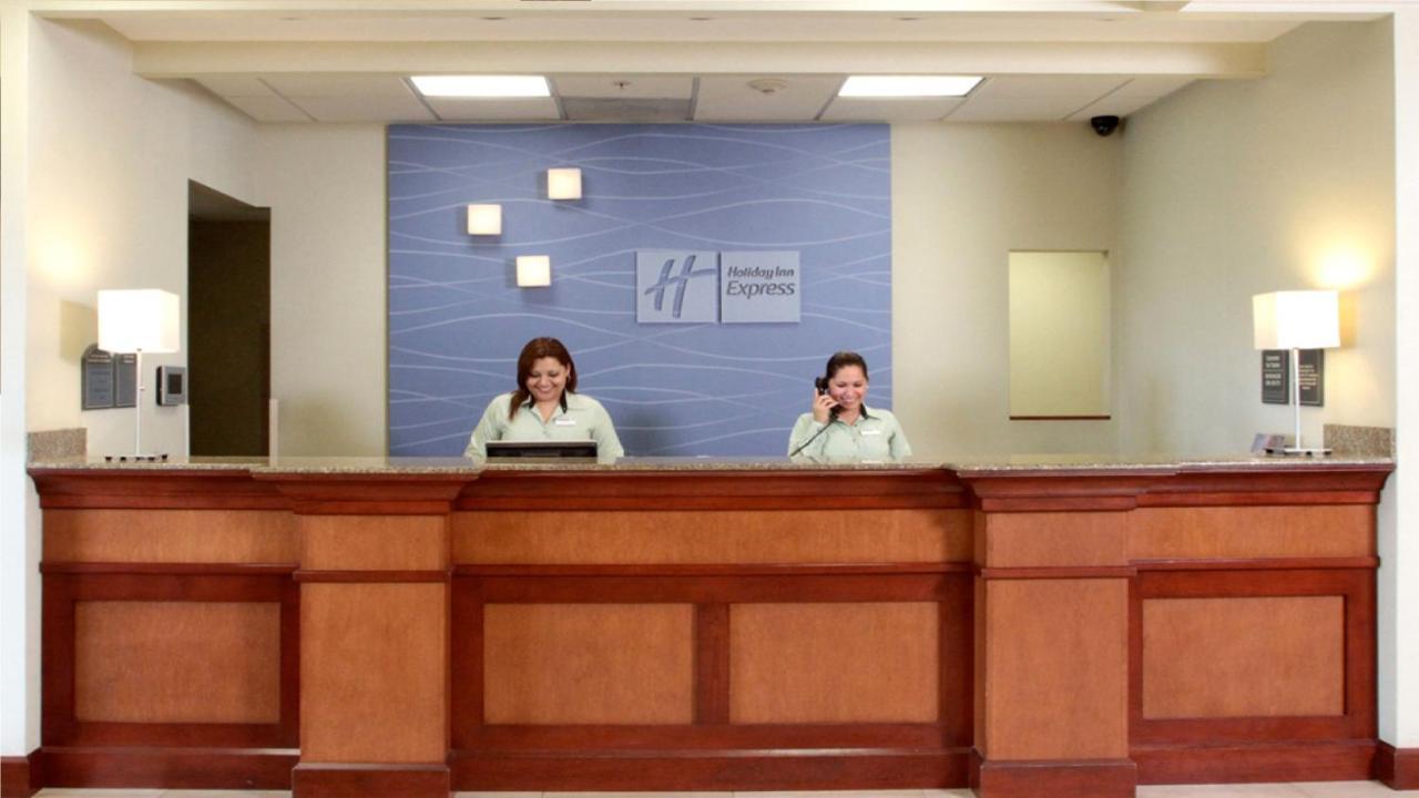Holiday Inn Express & Suites Monterrey Aeropuerto By Ihg Apodaca Buitenkant foto