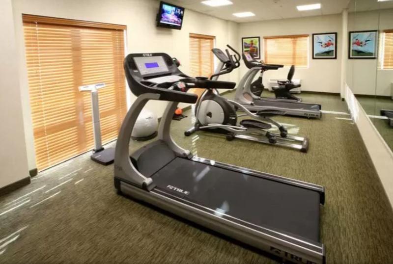 Holiday Inn Express & Suites Monterrey Aeropuerto By Ihg Apodaca Buitenkant foto
