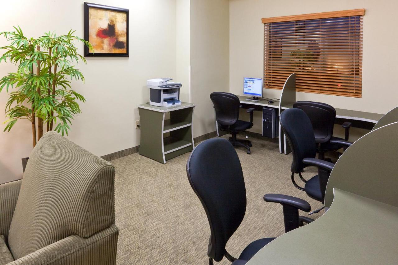 Holiday Inn Express & Suites Monterrey Aeropuerto By Ihg Apodaca Buitenkant foto